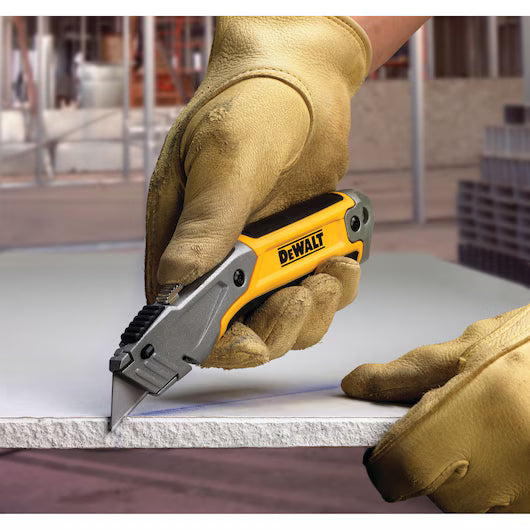 DEWALT 9-1/4" RETRACTABLE UTILITY KNIFE